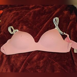 Victoria Secret Tshirt Bra